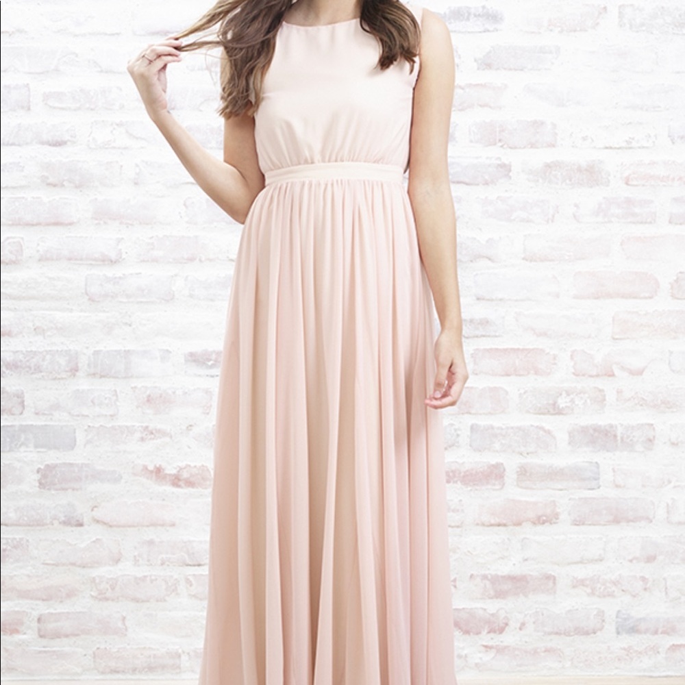 Paper crown by Lauren Conrad ‘Tori’ crepe gown.